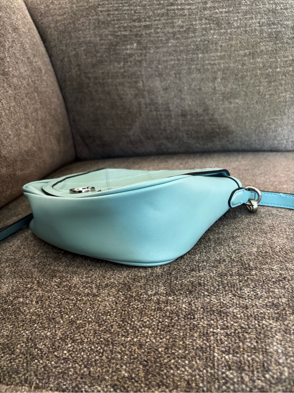 Nine West Robin’s Egg Blue Saddle Crossbody Bag - Picture 4 of 16